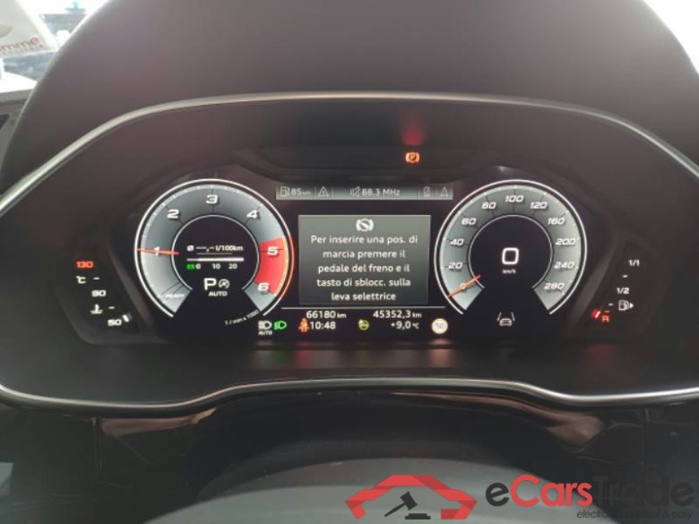 AUDI Q3 SPORTBACK / 2019 / 5P / SUV 35 TDI QUATTRO S TRONIC BUSINESS PLUS #4