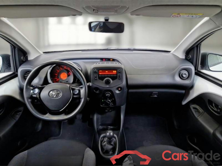 TOYOTA AYGO CONNECT / 2018 / 5P / BERLINA 1.0 VVT-I X-BUSINESS LIGHT #3