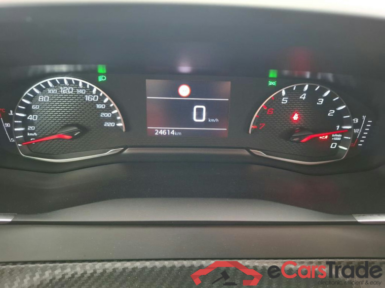 PEUGEOT 208 / 2019 / 5P / Berline Puretech 75 S&S Active Business #6
