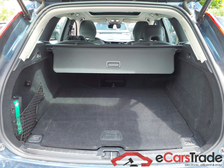 VOLVO XC60 VOLVO XC60 T6 AWD Ultimate Chrome #2