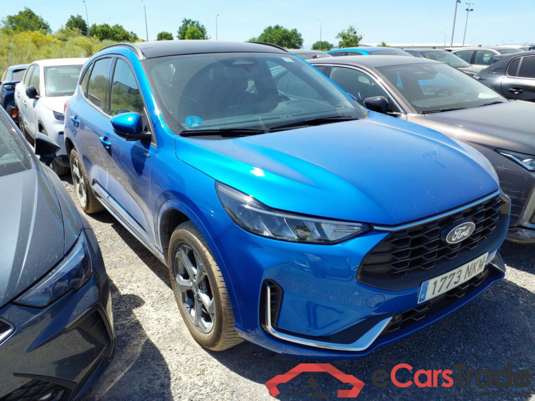 FORD Kuga 2.5 PHEV 243cv AutomÃ¡tico WT + gancho ST-LINE X(Pano-Roof + Winterpack)