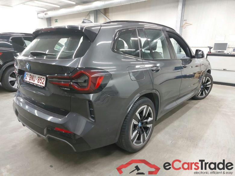 BMW I - BMW IX3 286PK With Climatic & Navigation & Cruise Control & Electric Heated Seats & Pano Roof & Foldable Trailer Hook * ELECTRIC * #2