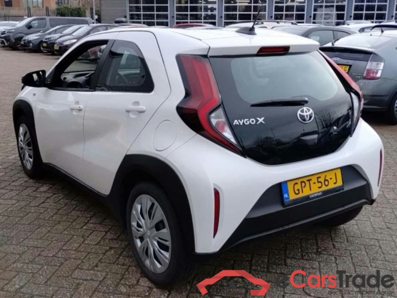 TOYOTA Aygo X 1.0 VVT-i MT Play #3