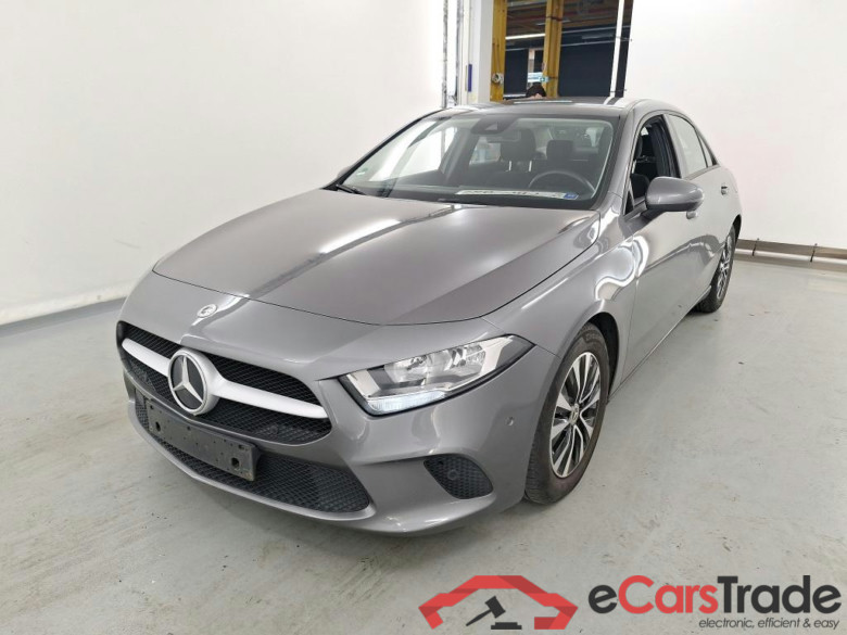 MERCEDES-BENZ A-CLASS LIMOUSINE 2.0 A 180 D BUSINESS SOLUTION ESSENTIAL #1