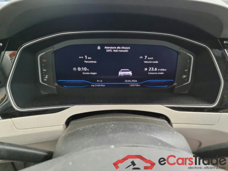 VOLKSWAGEN PASSAT / 2019 / 5P / STATION WAGON VAR. 2.0 TDI SCR EVO 110KW EXECUTIVE DSG #4