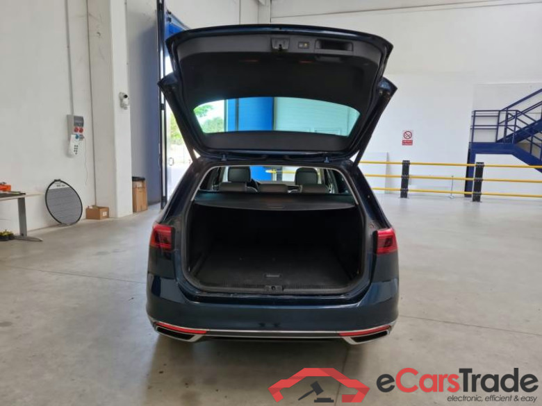 VOLKSWAGEN PASSAT / 2019 / 5P / STATION WAGON VAR. 2.0 TDI SCR EVO 110KW EXECUTIVE DSG #5