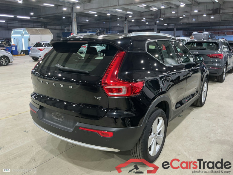 VOLVO XC40 1.5 T2 CORE AUTO #4