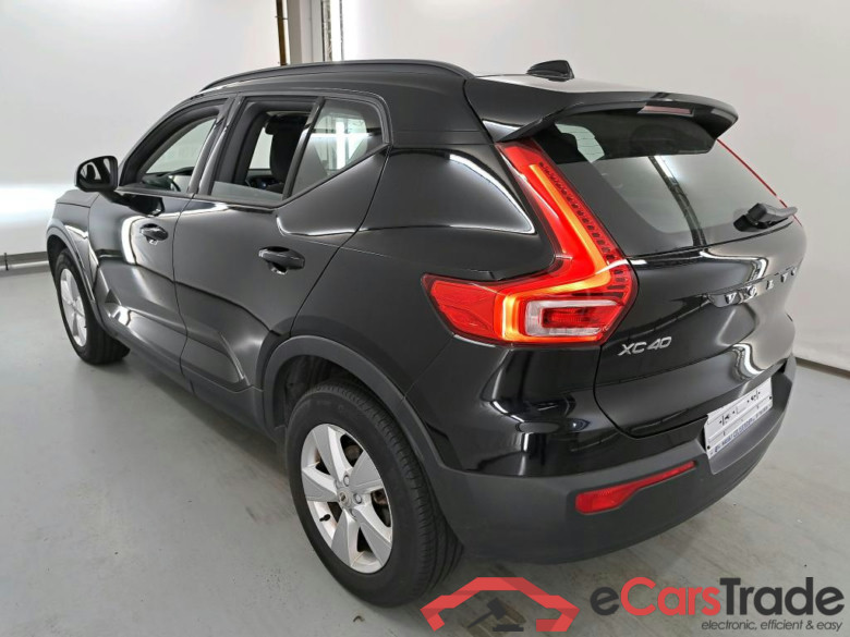 VOLVO XC40 1.5 T2 MOMENTUM CORE #3