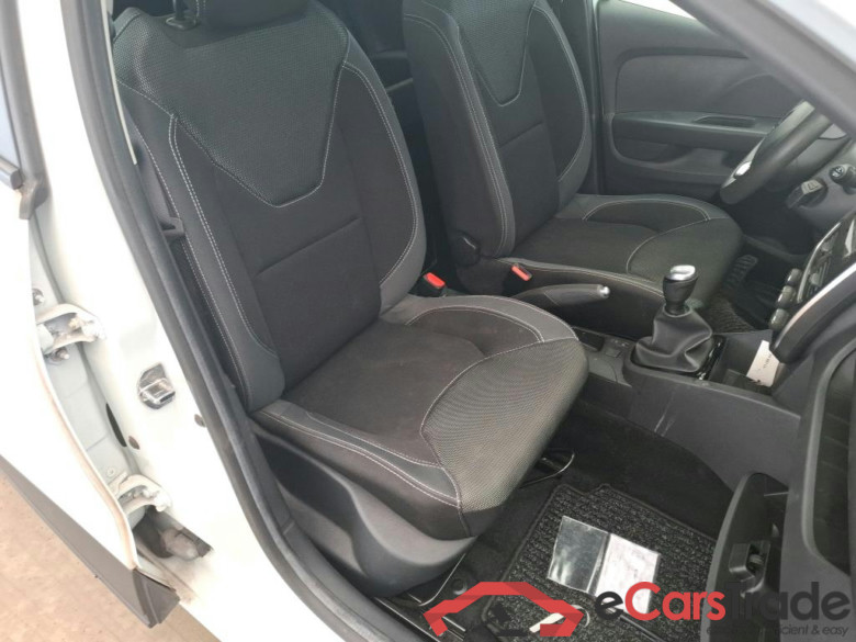 Clio IV Air MediaNav 1.5 dCi 75CV BVM5 E6 #6