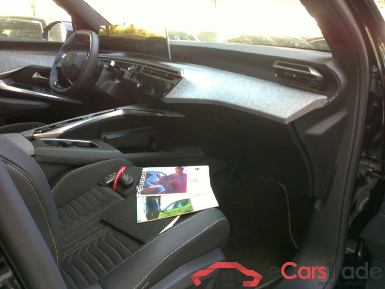 Peugeot 5008 GT Hybrid 145 ch e-DCS6 #3