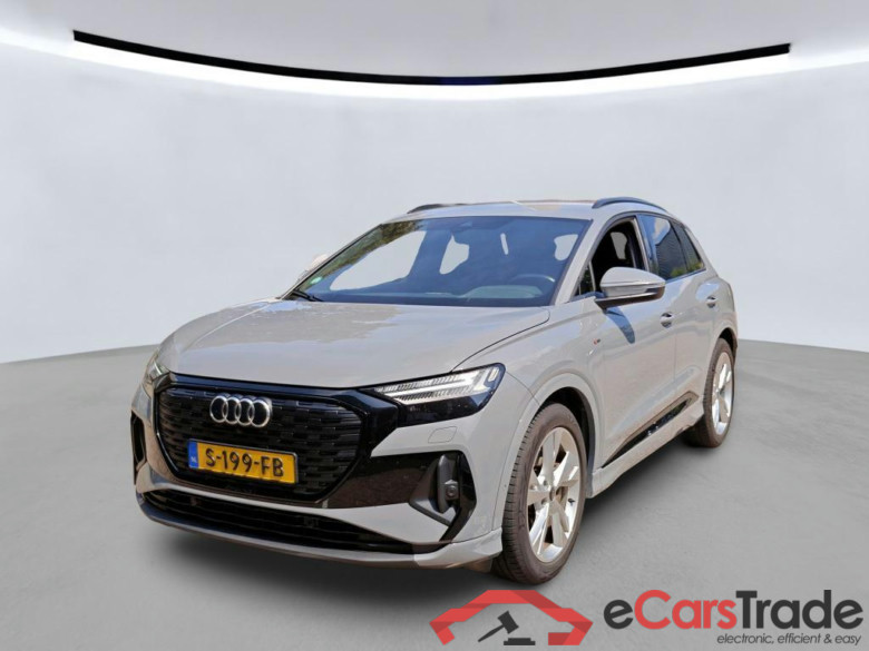 AUDI Q4 e-tron 150 kW #1
