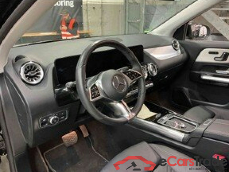 Mercedes-Benz GLA (BM 247)(02.2020->) DE - SUV5 GLA 200 EU6e, Edition Progressive Line, (Facelift) 2024 - 2026 #3