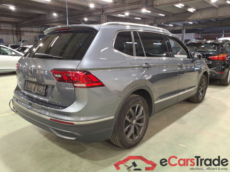 VOLKSWAGEN TIGUAN ALLSPACE 2.0 TDI LIFE DSG #4