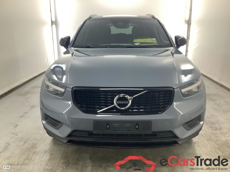VOLVO XC40 DIESEL 2.0 D4 AWD R-Design Geartronic #2