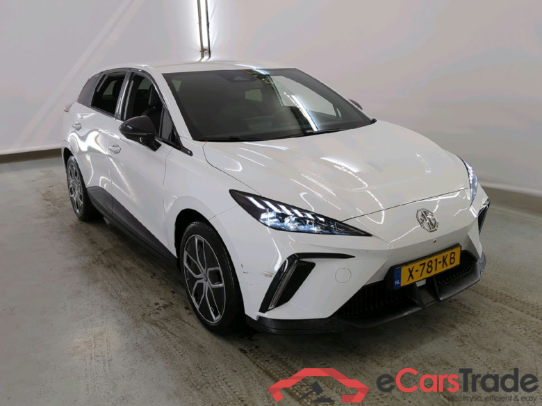 MG 4 64kWh Luxury 5d #1