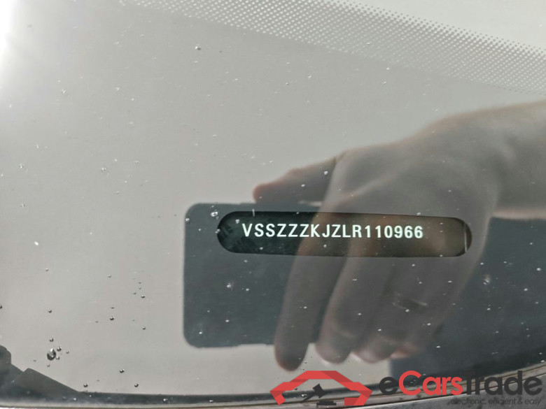 SEAT Arona 70 kW #3