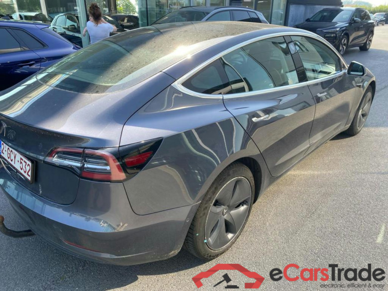 TESLA Model 3 62.5 kWh RWD #3