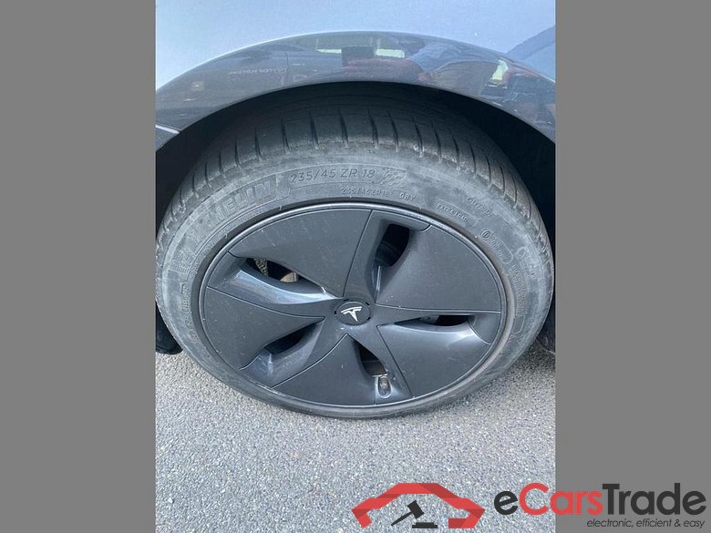 TESLA Model 3 62.5 kWh RWD #5