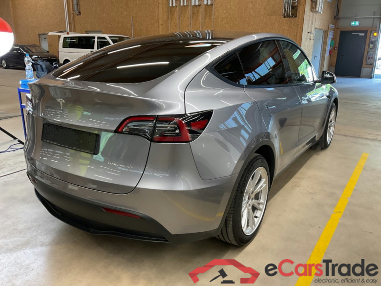 TESLA Model Y Long Range Dual Motor AWD 5d 378kW #2