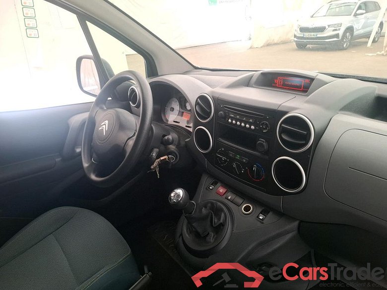 Berlingo Combi Feel 1.6 BlueHDi 100CV BVM5 E6 #5
