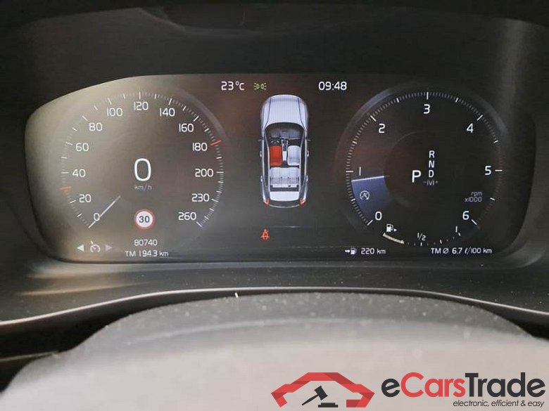 VOLVO XC40 / 2017 / 5P / SUV D3 AUTOMATICO BUSINESS #4