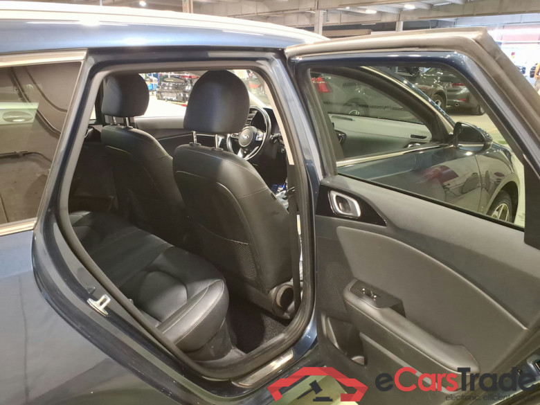 KIA CEED SPORTSWAGON - 2018 1.6 GDi PHEV Sense DCT #5