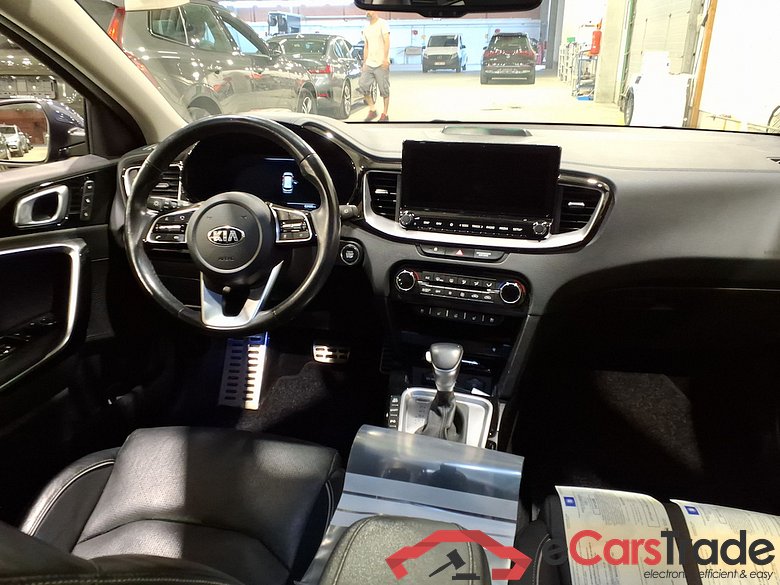 KIA CEED SPORTSWAGON - 2018 1.6 GDi PHEV Sense DCT #6