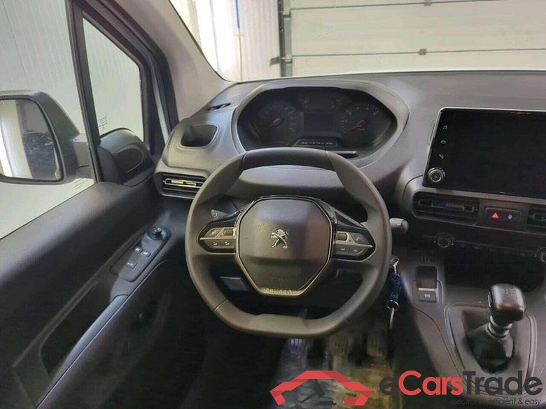 PEUGEOT Partner 1.2 PT. Premium #3