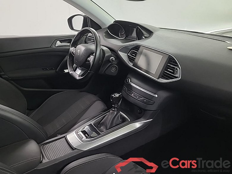 PEUGEOT 308 SW Allure 1.2 Puretech 130 5D 96kW #6