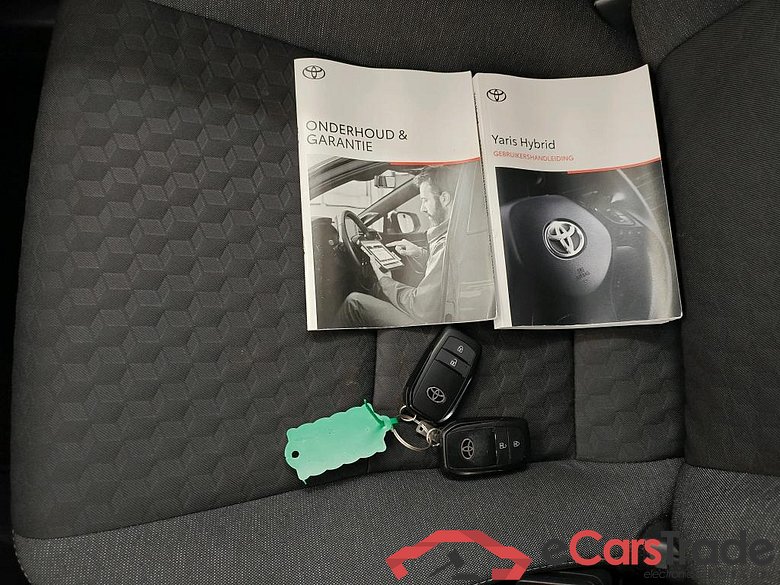 Toyota Yaris 1.5 Hybrid Dynamic Automaat 5d #4
