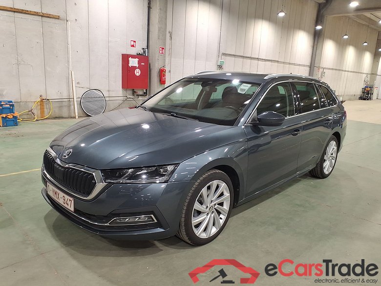 SKODA OCTAVIA COMBI 2.0 CRTDI 110KW DSG7 STYLE #1