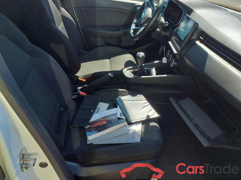 RENAULT Clio / 2019 / 5P / berlina con portón Intens TCe 67 kW (91CV) (AC) #6