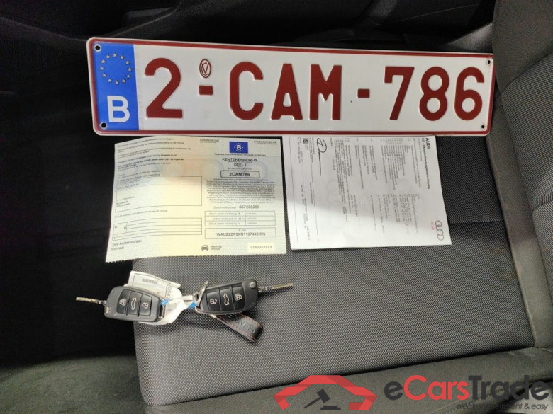 Audi Q3 35 TFSI S tronic Bus. Ed. Attraction 5d #4