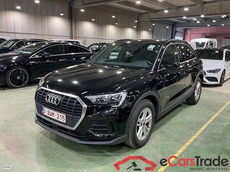 AUDI Q3 2.0 35 TDI S TRONIC BUS. ED. ATTRACTION #1