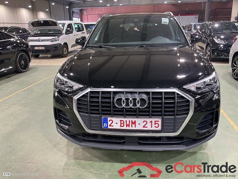 AUDI Q3 2.0 35 TDI S TRONIC BUS. ED. ATTRACTION #2