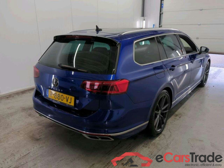 VOLKSWAGEN Passat Variant 1.5 TSI R-Line Bns+ #2