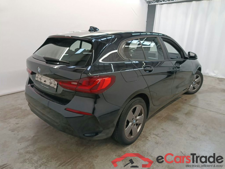 BMW 1 Reeks Hatch 118iA (100 kW) 5d #2
