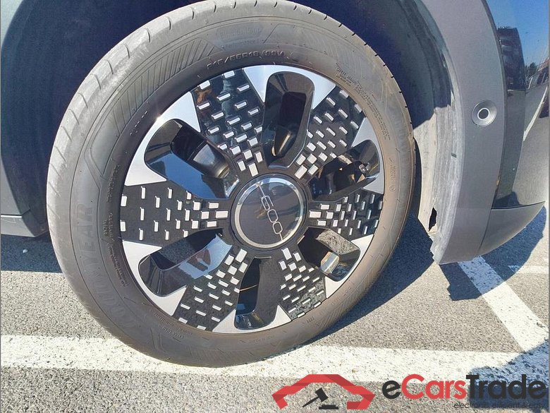 FIAT 600 1.2 Hybrid La Prima DCT #5