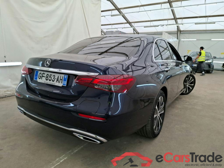 MERCEDES-BENZ Classe E Berline / 2020 / 4P / Berline 2.0 E 300 E AVANTGARDE LINE AUTO #3