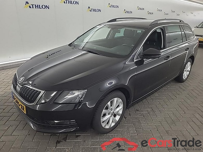 SKODA Octavia Combi 1.5 TSI Greentech Business Edition DSG 5D 11 Uitl.