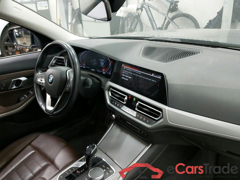 BMW - BMW 3 BERLINE 318iA 156PK Advantage Pack Business With Vernasca Heated Seats & Parking Assistant Plus * PETROL * #3
