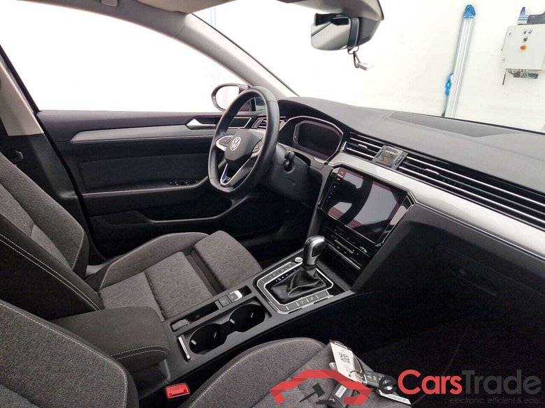 VOLKSWAGEN PASSAT VARIANT 1.4 GTE BUSINESS DSG6 #3