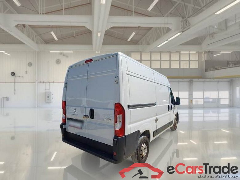PEUGEOT BOXER / 2014 / 4P / FURGONE 333 L2H2 2.2 BLUEHDI 140CV SeS #2