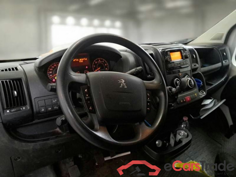 PEUGEOT BOXER / 2014 / 4P / FURGONE 333 L2H2 2.2 BLUEHDI 140CV SeS #3