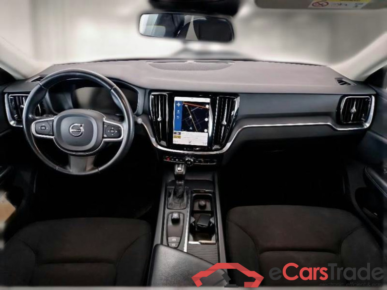 VOLVO V60 / 2018 / 5P / STATION WAGON D3 GEARTRONIC BUSINESS #3