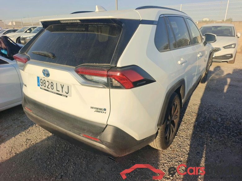 TOYOTA Rav4 / 2018 / 5P / todoterreno 2.5l 220H Advance 4WD #2