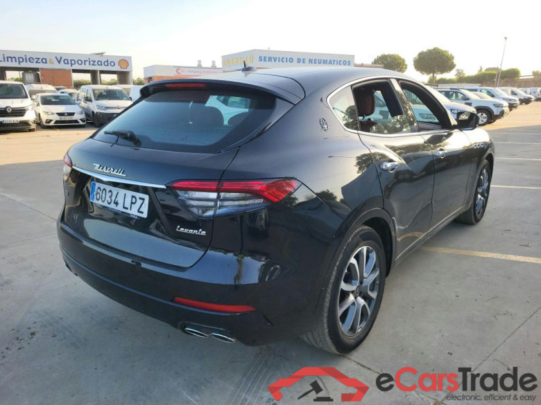 MASERATI Levante / 2016 / 5P / todoterreno Executive 3.0 V6 twin turbo 257 kW #2