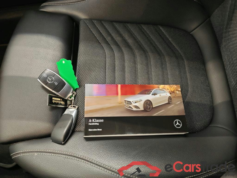 Mercedes-Benz A-Klasse A 180 7G-DCT Business Solution 5d #4