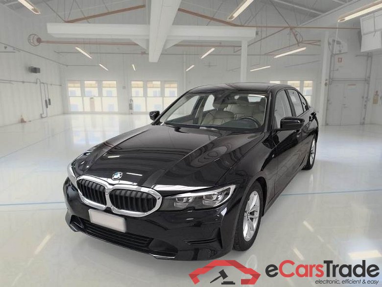 BMW SERIE 3 / 2018 / 4P / BERLINA 320D 48V BUSINESS ADVANTAGE AUTO