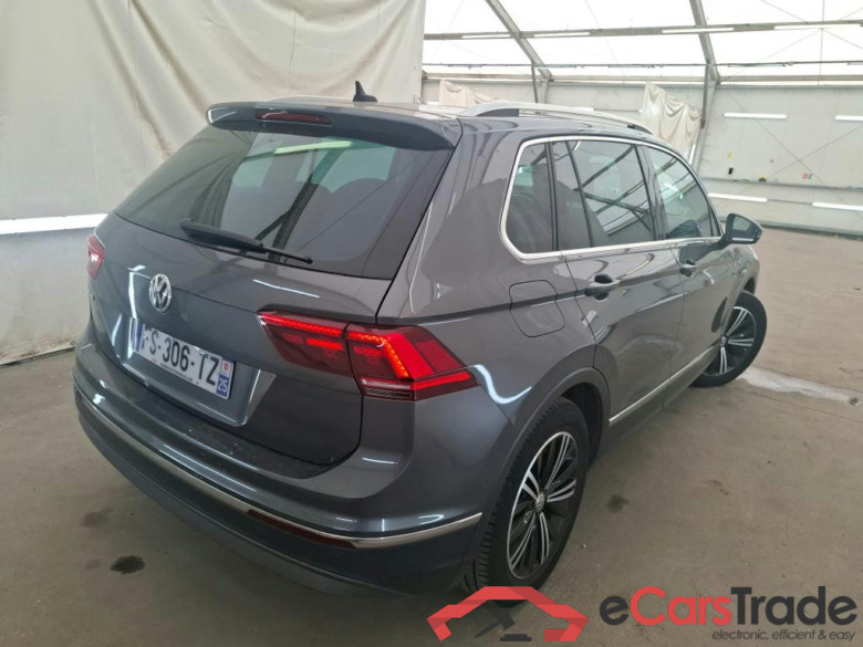 VOLKSWAGEN Tiguan / 2016 / 5P / SUV 2.0 TDI 150 DSG7 Carat Exclusive #3